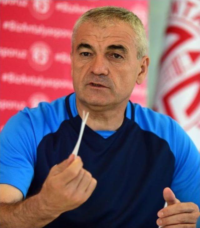 Antalyaspor Teknik Direktörü Çalımbay: