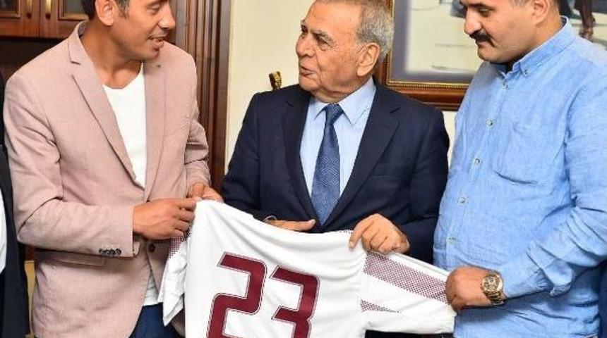 Elazığsporlu Y&ouml;neticilerden, Kocaoğlu'na Fethi Sekin Teşekk&uuml;r Ziyareti