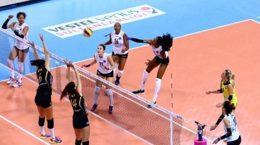 Sultanlar Ligi'nin A&ccedil;ılış Ma&ccedil;ında Kazanan Vakıfbank