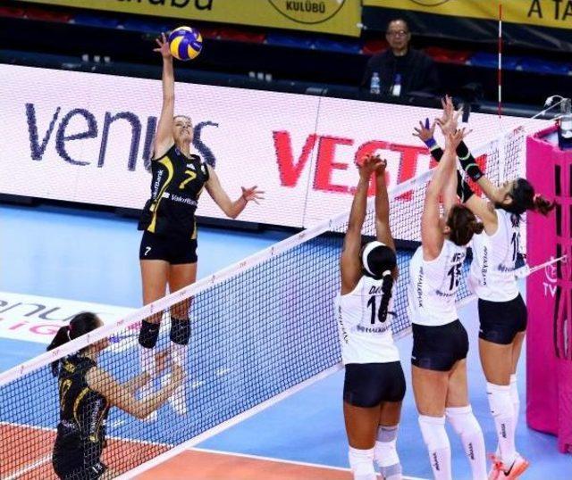 Sultanlar Ligi'nin Açılış Maçında Kazanan Vakıfbank