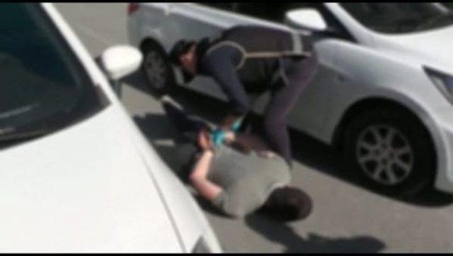 Otomobilden 8 Tabanca &Ccedil;ıktı 2