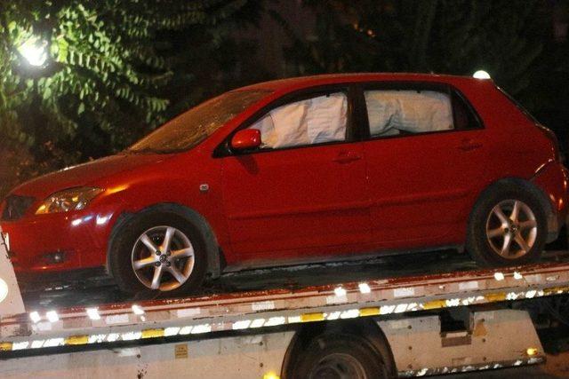 Mersin’de Bombalı Saldırının Düzenlendiği Polis Servis Aracı Olay Yerinden Kaldırıldı