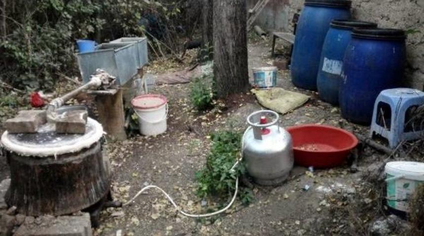 Tokat'ta 111 Litre Sahte Rakı Ele Ge&ccedil;irildi