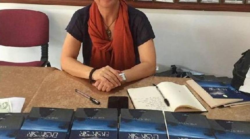 Gebze'de Kadın Yazar Intihar Etti