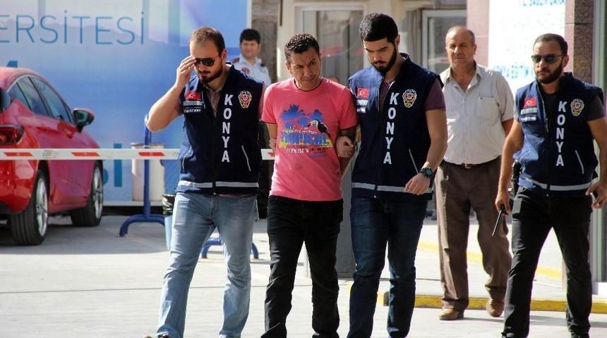 Eşini Ve Misafirini &Ouml;ld&uuml;r&uuml;p Ka&ccedil;an Ş&uuml;pheli Adana Otogarında Yakalandı