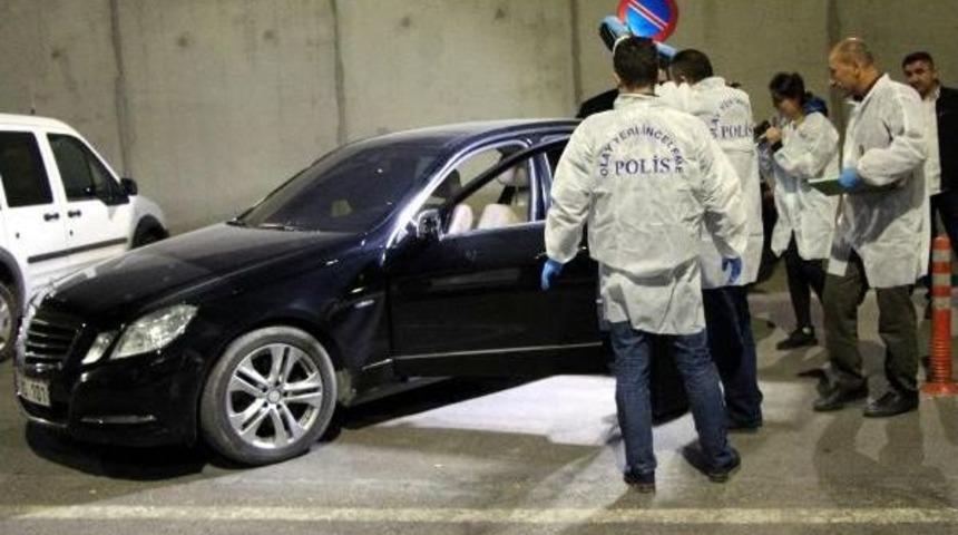 Sevgilisini &Ouml;ld&uuml;r&uuml;p, Cesedini Otomobille 5 Saat Dolaştırdı