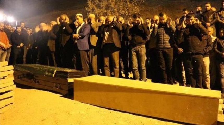 Şırnak'ta K&ouml;m&uuml;r Ocağında G&ouml;&ccedil;&uuml;k: 7 &Ouml;l&uuml;, 1 Yaralı (6)