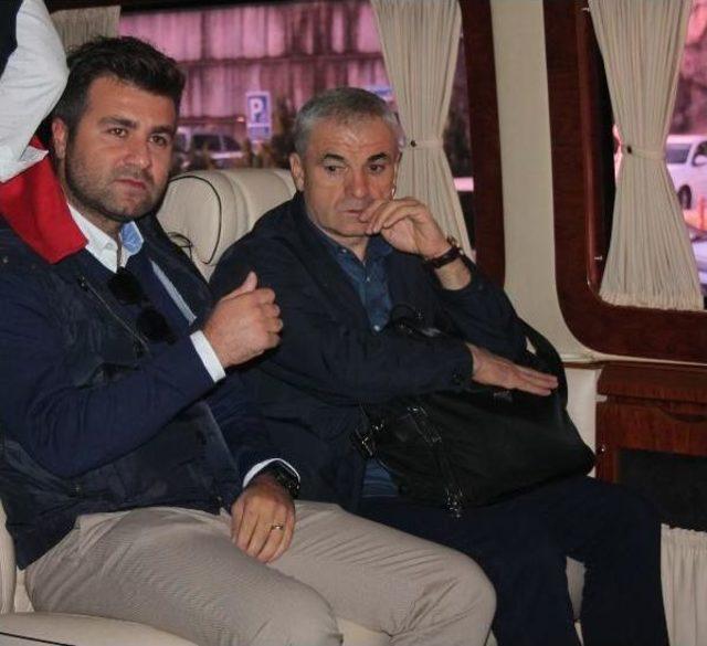 Trabzonspor’Un Prensipte Anlaştığı Teknik Direktör Çalımbay Trabzon’A Geldi