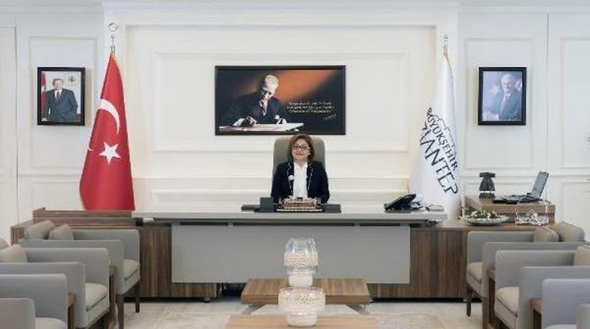 Fatma Şahin'den Chp'li Yarkadaş'a Tazminat Davası