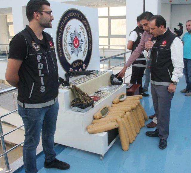 Otomobilin Zulasından 18 Kilo Esrar &Ccedil;ıktı 1
