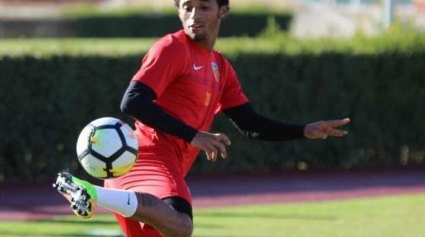 Medes Antrenmanda Şov Yaptı