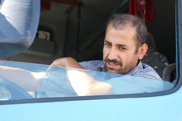 Cilveg&ouml;z&uuml; G&uuml;mr&uuml;k Kapısı Ticari Tırlara A&ccedil;ıldı 2