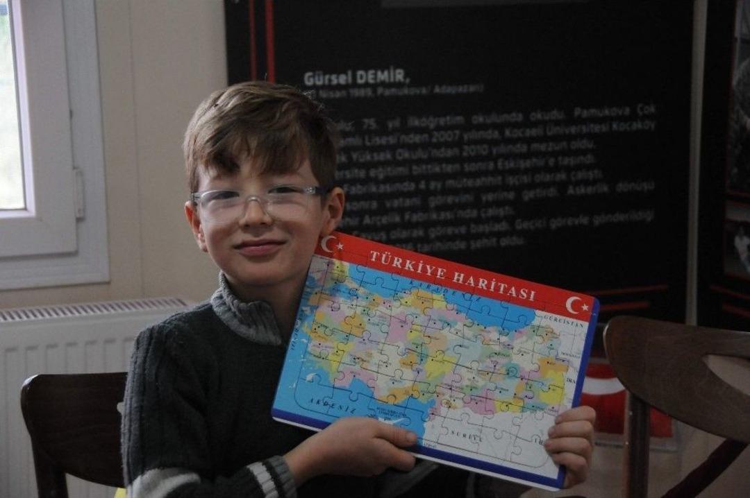 B&uuml;y&uuml;d&uuml;ğ&uuml; Sokakların Yeni &Uuml;yelerini Unutmadı