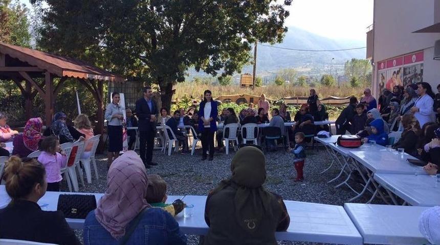 Kartepe Kadınlar Kul&uuml;b&uuml;&rsquo;nden Aşure Etkinliği