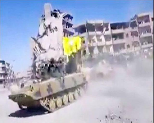 Telabyad da Ağır Silahlarla Rakka Kutlaması Yapıldı 2