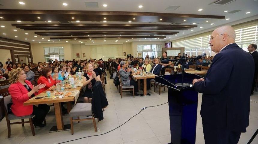 T&uuml;rkiye&rsquo;nin Kadın Muhtarları Yenimahalle&rsquo;de Buluştu