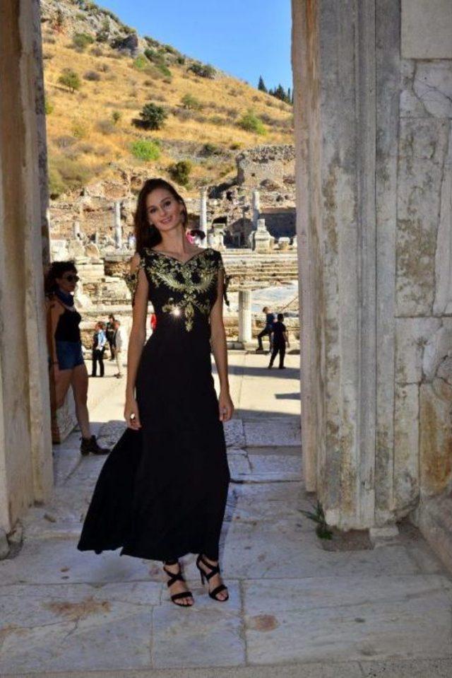 'miss Universe' Için Efes Antik Kenti Klibi