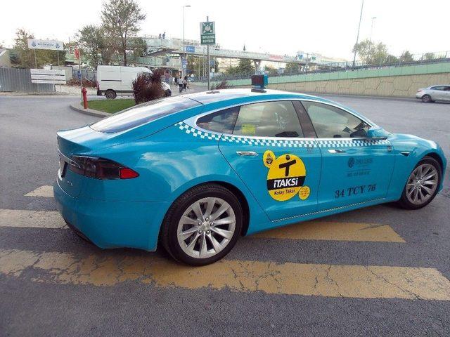 İstanbullular ’turkuaz Taksi’ye Yoğun İlgi Gösteriyor 2