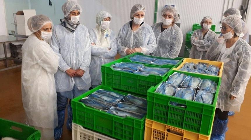 Rizeli Balık&ccedil;ı Kadınlardan İzmir&rsquo;e Sekt&ouml;r Gezisi D&uuml;zenledi