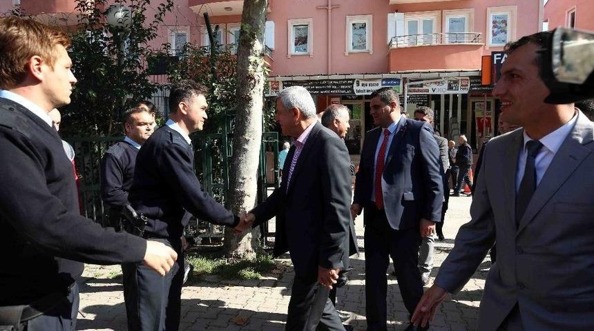 Başkan Karaosmanoğlu, Polislerle Bir Araya Geldi