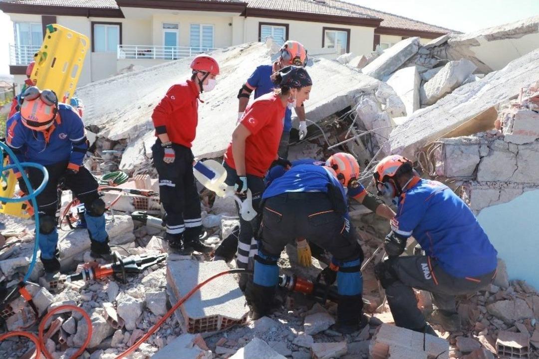 Aksaray&rsquo;da Ger&ccedil;eği Aratmayan Tatbikat