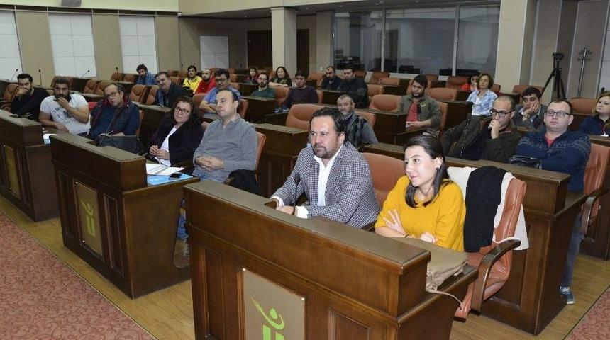 Ev Ve S&uuml;s Hayvanı Satan İşletmecilere &ldquo;yerel Hayvan Koruma G&ouml;revlisi&rdquo; Eğitimi