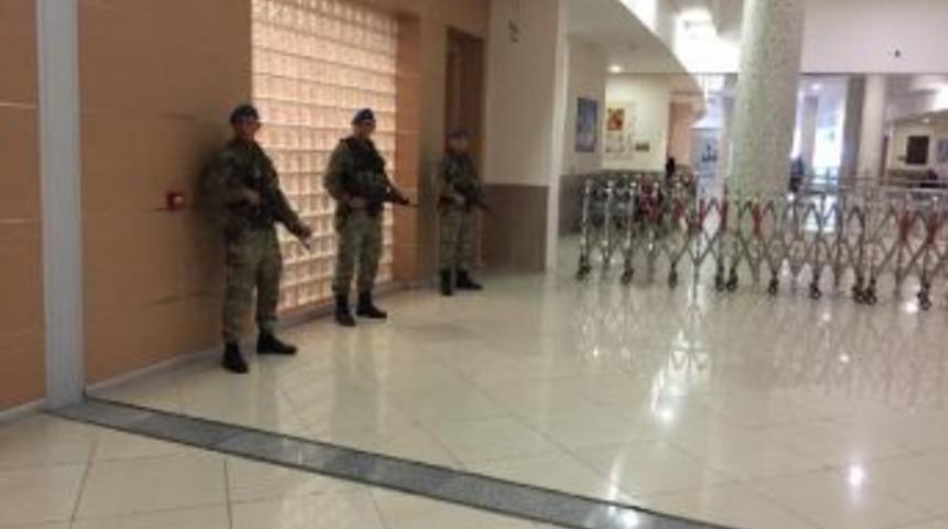 Cinayetten Yargılanmaya Başlayan H&uuml;seyin Mert Saral: Babamın &Ouml;l&uuml;m&uuml; Ve Intikam Arzusu Ile Yapmadım