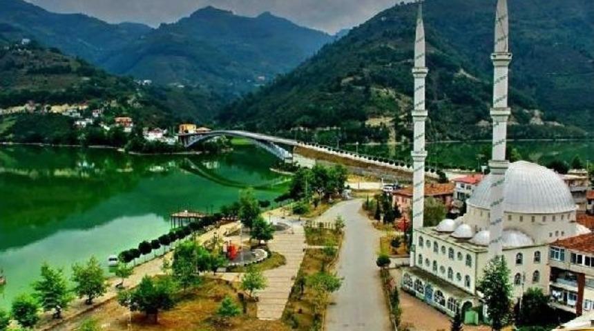 't&uuml;rkiye'nin Davos'u Doğal G&uuml;zelliğiyle G&ouml;z Kamaştırıyor