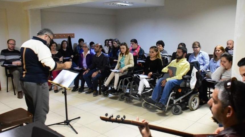 Engelsiz Yaşam Korosu &Ccedil;alışmalara Başladı