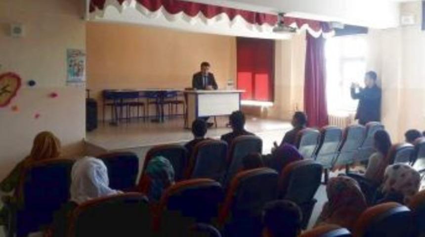 &Ccedil;avdarhisar Kaymakamı, İmam Hatip Ortaokulu &Ouml;ğrencileriyle &rsquo;kariyer G&uuml;nleri&rsquo;nde Buluştu