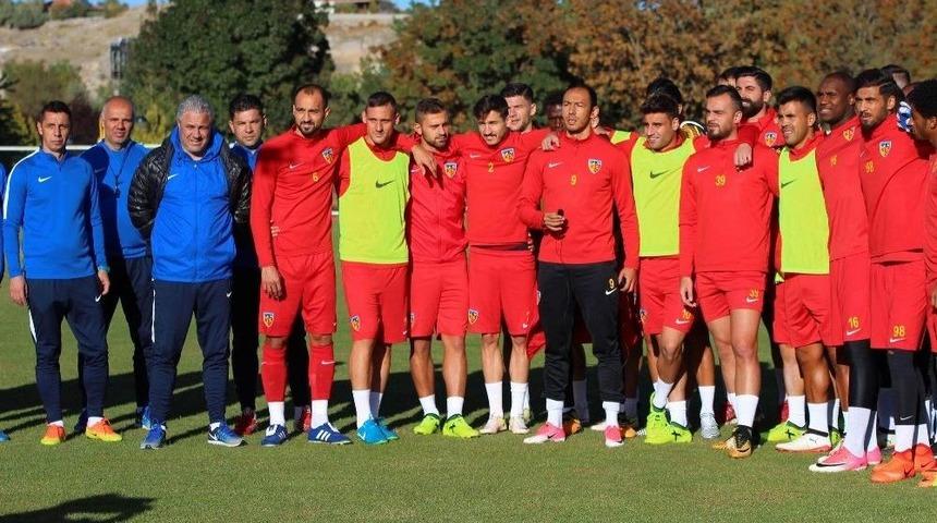 Kayserispor&rsquo;dan Taraftara Destek &Ccedil;ağrısı