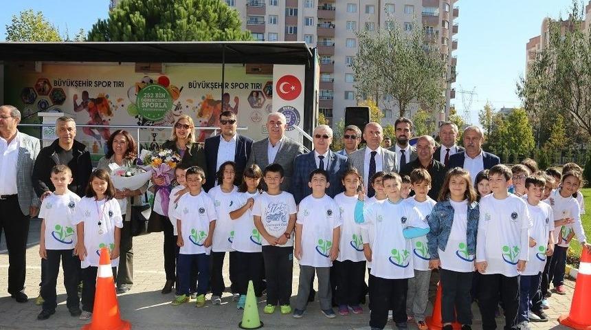 Bursa&rsquo;da Okul Sporları Şenliği