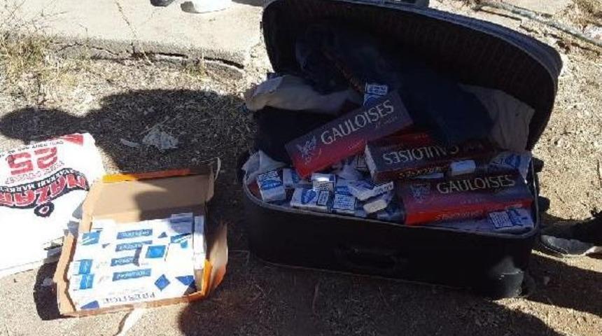 Otob&uuml;steki Yolcunun Valizinden Ka&ccedil;ak Sigara &Ccedil;ıktı