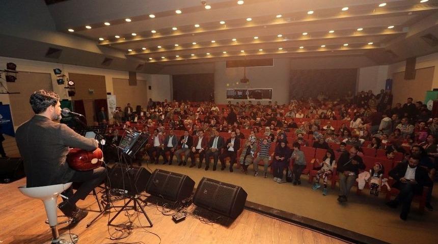 Gaziosmanpaşa&rsquo;da Uğur Işılak Konseri