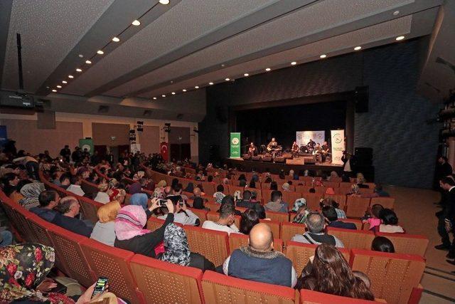 Gaziosmanpaşa’da Uğur Işılak Konseri 1