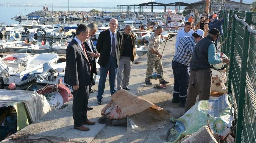 Balık&ccedil;ı Barınağında B&uuml;y&uuml;k Temizlik