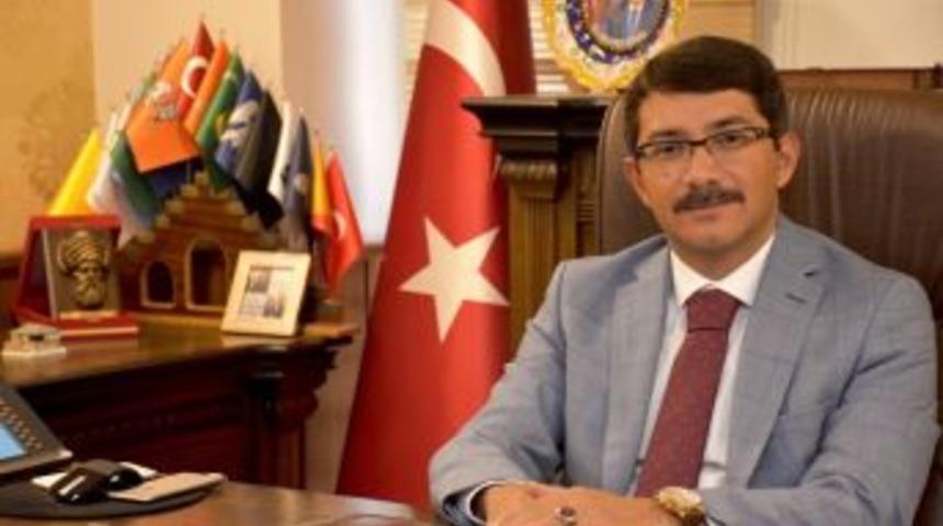 Başkan &Ccedil;elik &rsquo;en Başarılı Belediye Başkanı&rsquo; Se&ccedil;ildi