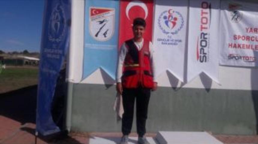 Manisa B&uuml;y&uuml;kşehirli Sporcu Atıcılıkta İkinci Oldu