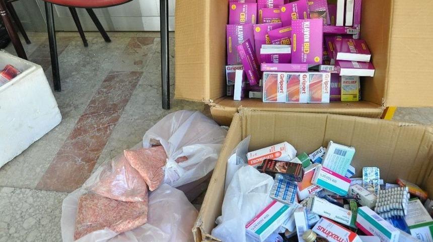 Bakkal D&uuml;kkanında 2 Koli İla&ccedil; Ele Ge&ccedil;irildi