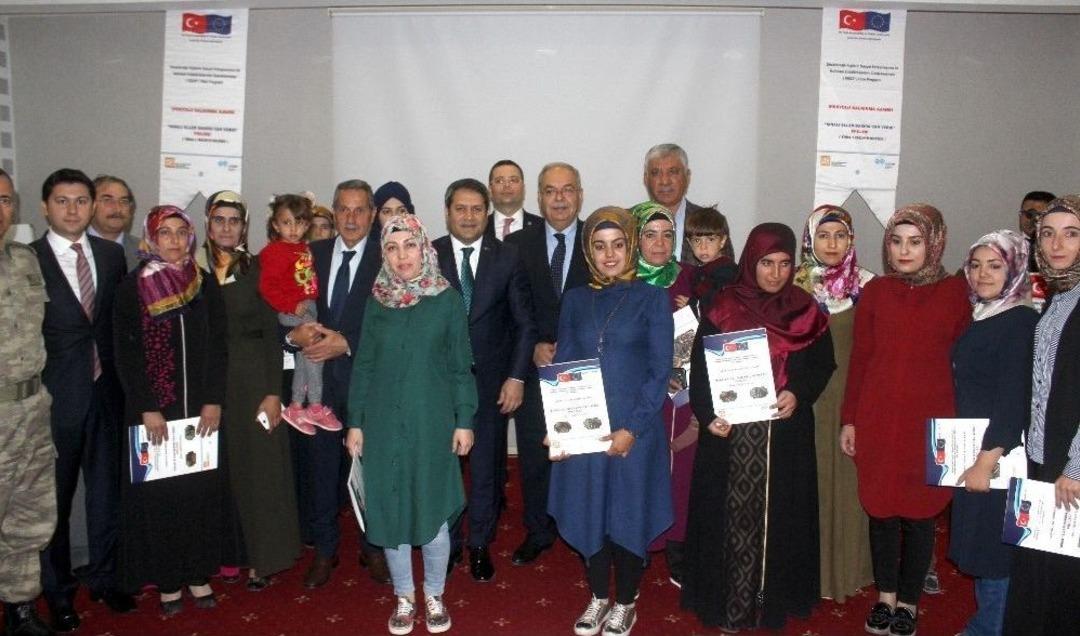 "kınalı Eller Bakıra Can Verdi Projesi"nin Kapanışı Ger&ccedil;ekleştirildi