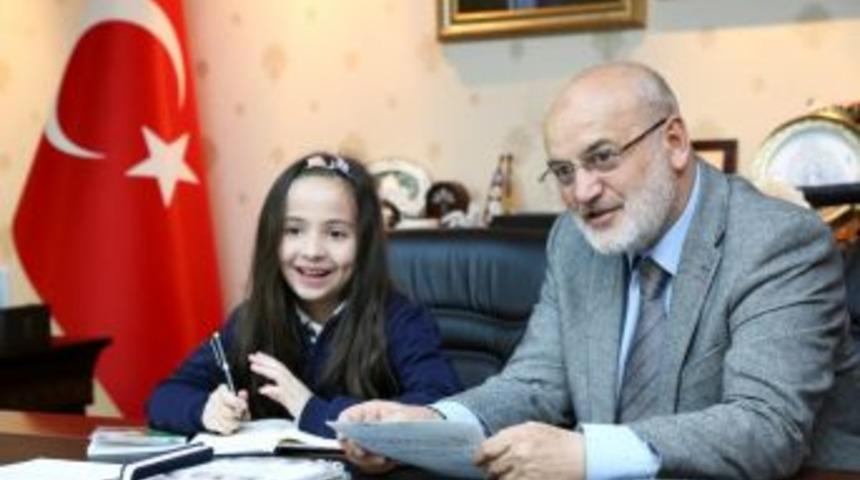 Beykoz Belediyesi&rsquo;nden 2 Milyon 100 Bin Tl Eğitim Yardımı