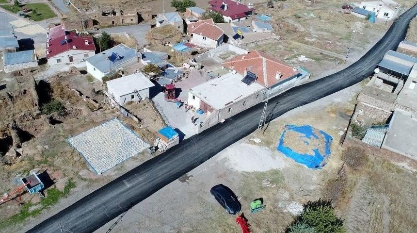 Talas&rsquo;ta Kırsal Mahallelere Asfalt Atağı