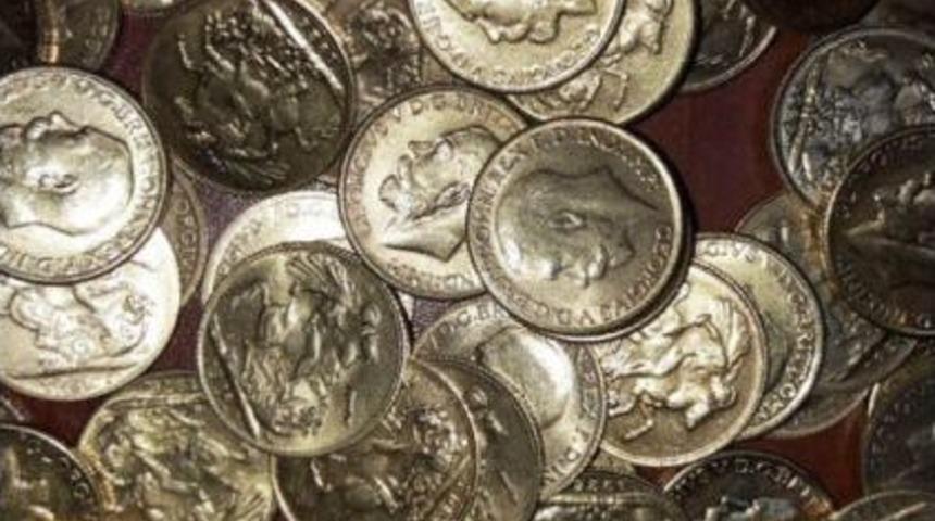 Suriyeli M&uuml;lteciler Sahte Altın Sikkeleri Satamadan Yakalandı