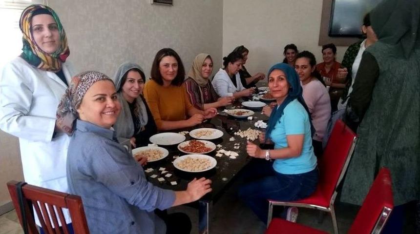 Dar Gelirli &Ouml;ğrenciler İ&ccedil;in Mantı D&ouml;k&uuml;ld&uuml;