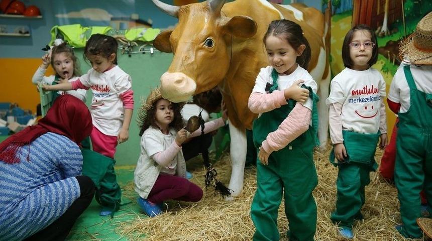Ana Okul &Ouml;ğrencilerine Meslekler Tanıtıldı