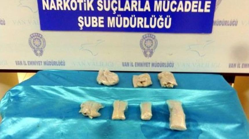 Havalimanında 2 Kilo 2 Gram Eroin Ele Ge&ccedil;irildi