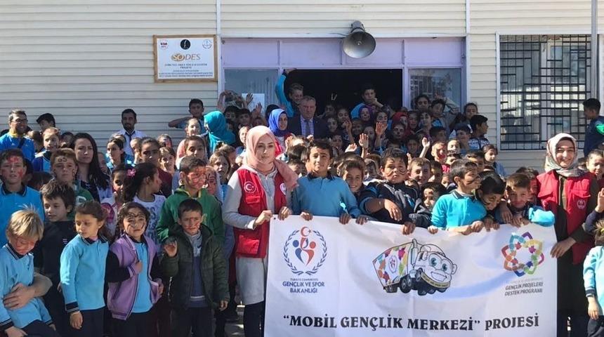 G&ouml;lbaşı&rsquo;nda &lsquo;mobil Gen&ccedil;lik Merkezi&rsquo; Etkinliği