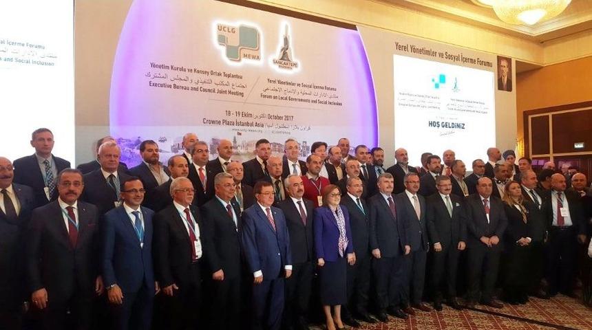 Başkan Aky&uuml;rek, Uclg-mewa Y&ouml;netim Kurulu Toplantısı Ve Sosyal İ&ccedil;erme Forumuna Katıldı