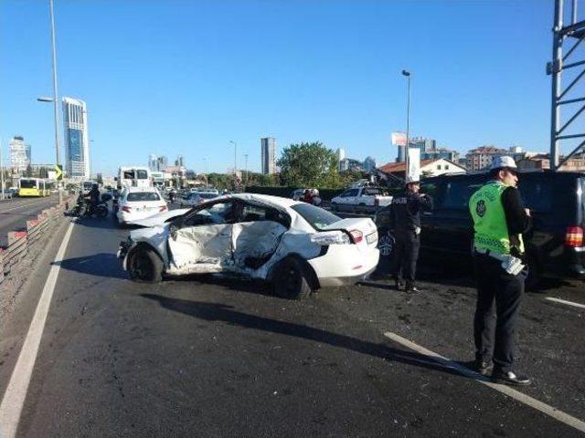 D-100 de Kaza; Trafik Durma Noktasına Geldi (2) 2