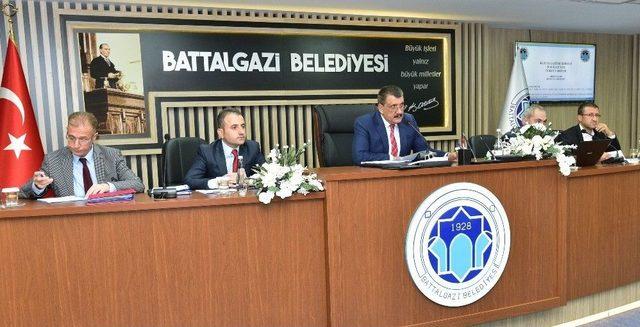 Battalgazi Belediye Meclisi 2018 Mali Yılı Ücret Tarifeleri İçin Toplandı